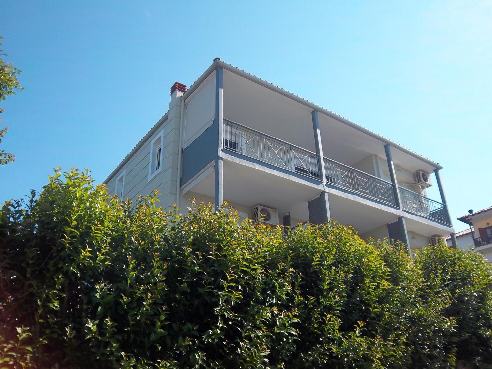 Milos Apartments Áfitos Exterior foto