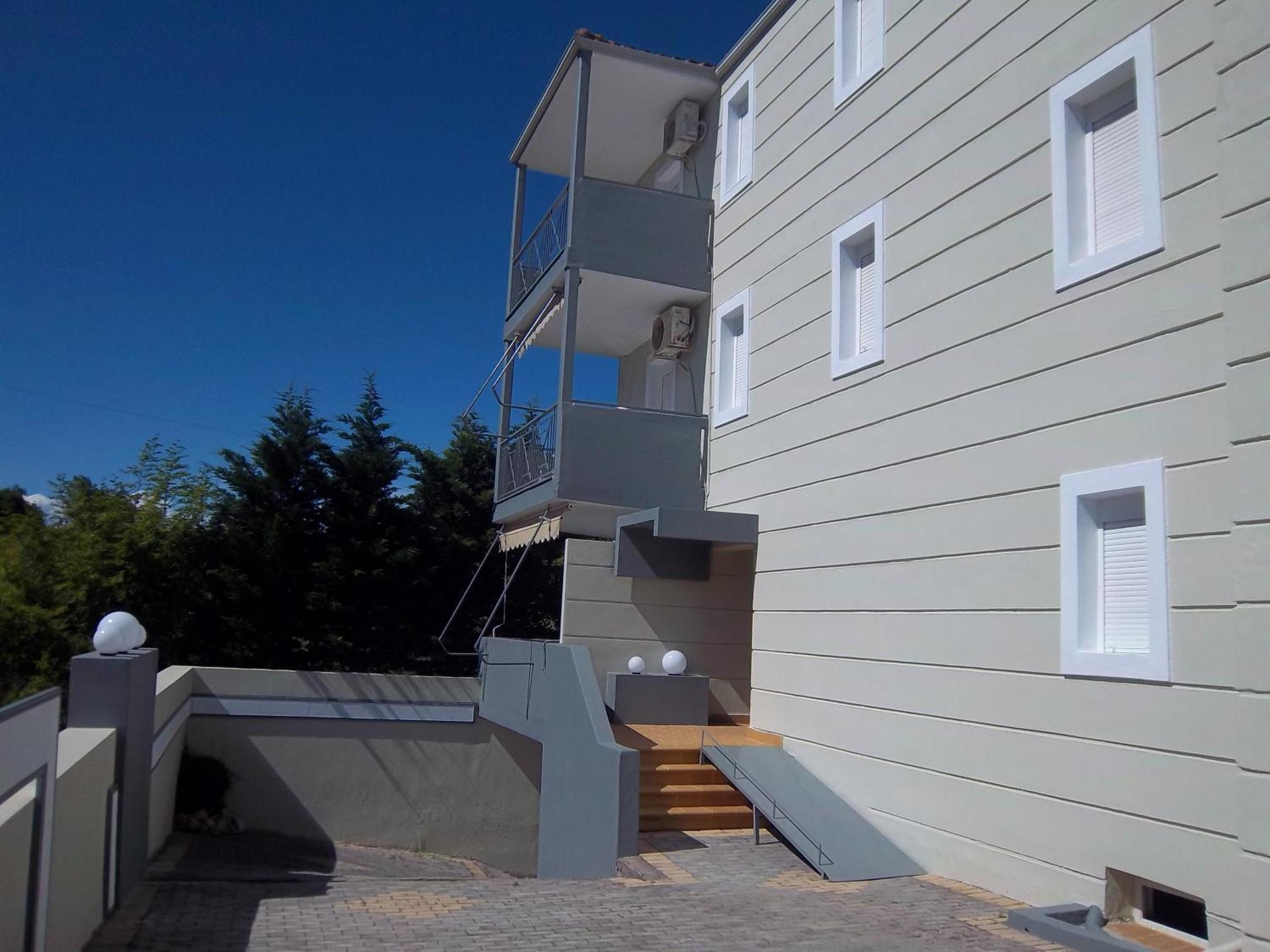 Milos Apartments Áfitos Exterior foto