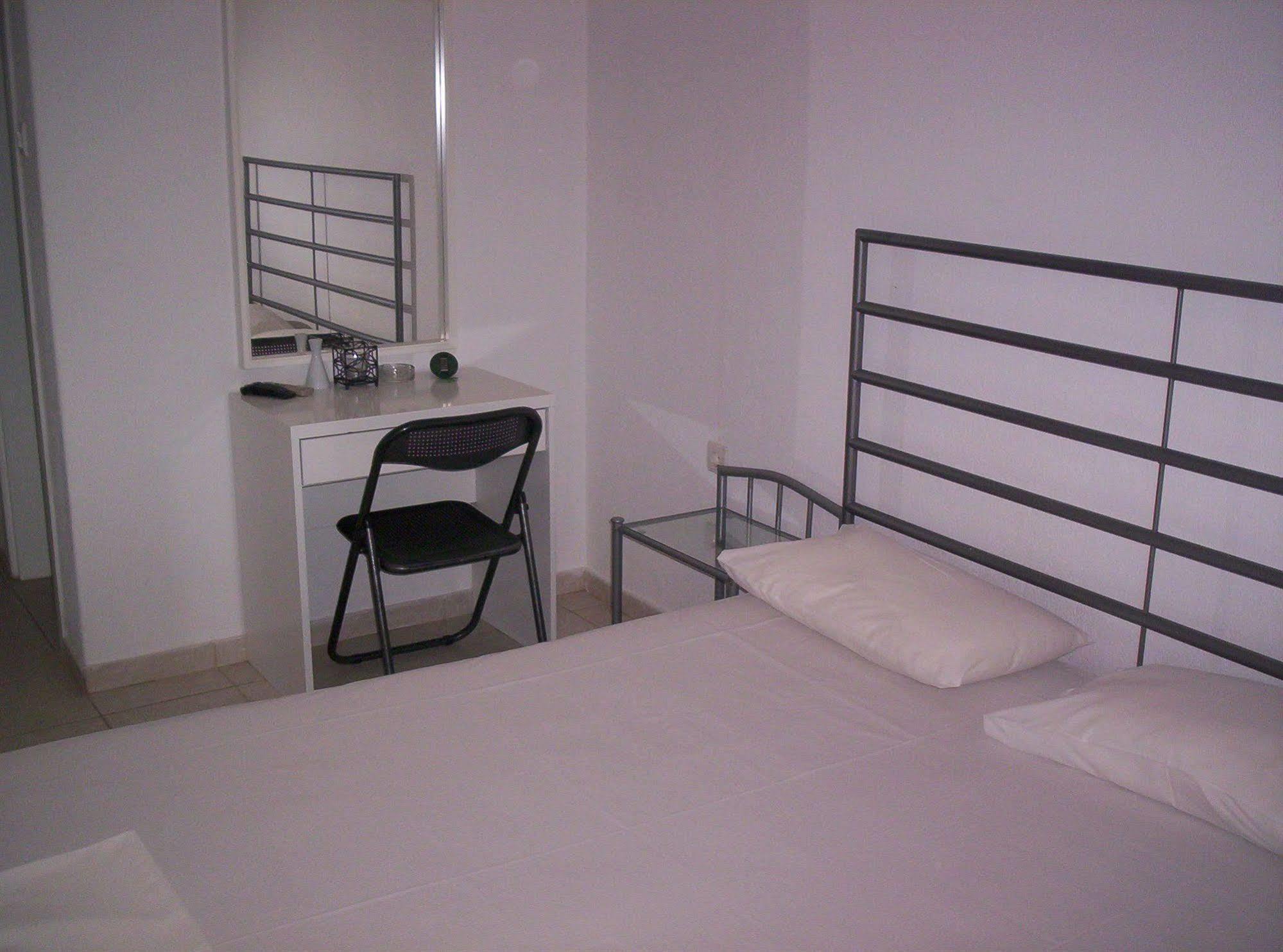 Milos Apartments Áfitos Exterior foto